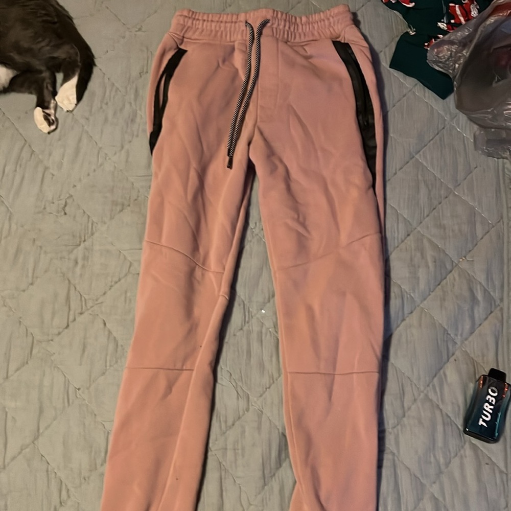 Pink sweatpants - Picture 2 of 2